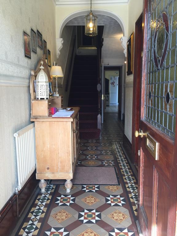 The Aidan Guest House 스트렛포드-어폰-에이본 외부 사진